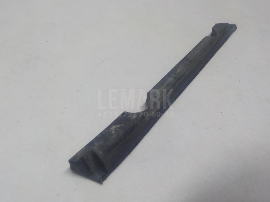 Уплотнитель (наружный) для  BMW X5 E53 2000-2007