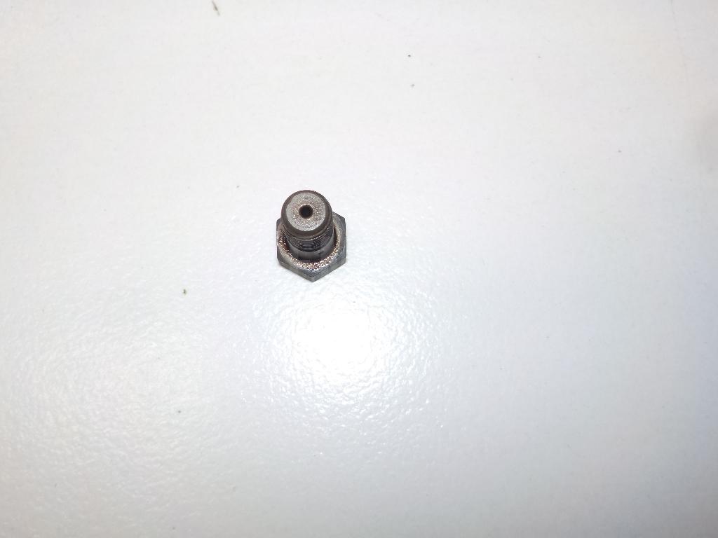 Болт полый для  BMW X1 E84 2009-2015
