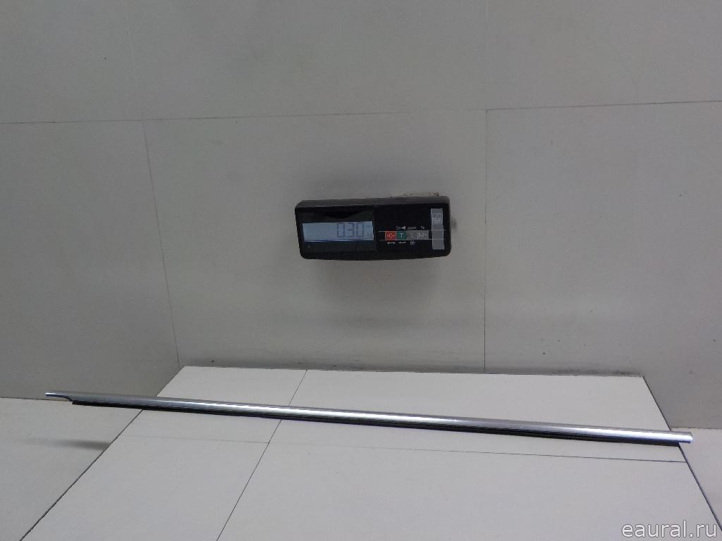 Накладка стекла заднего левого