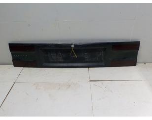 Накладка крышки багажника для Ford Scorpio 1992-1994 б/у состояние удовлетворительное