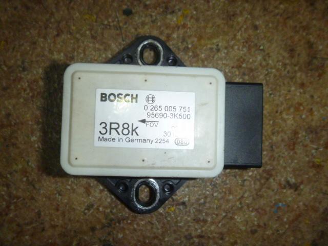 Датчик ускорения 956903K500 Hyundai-Kia