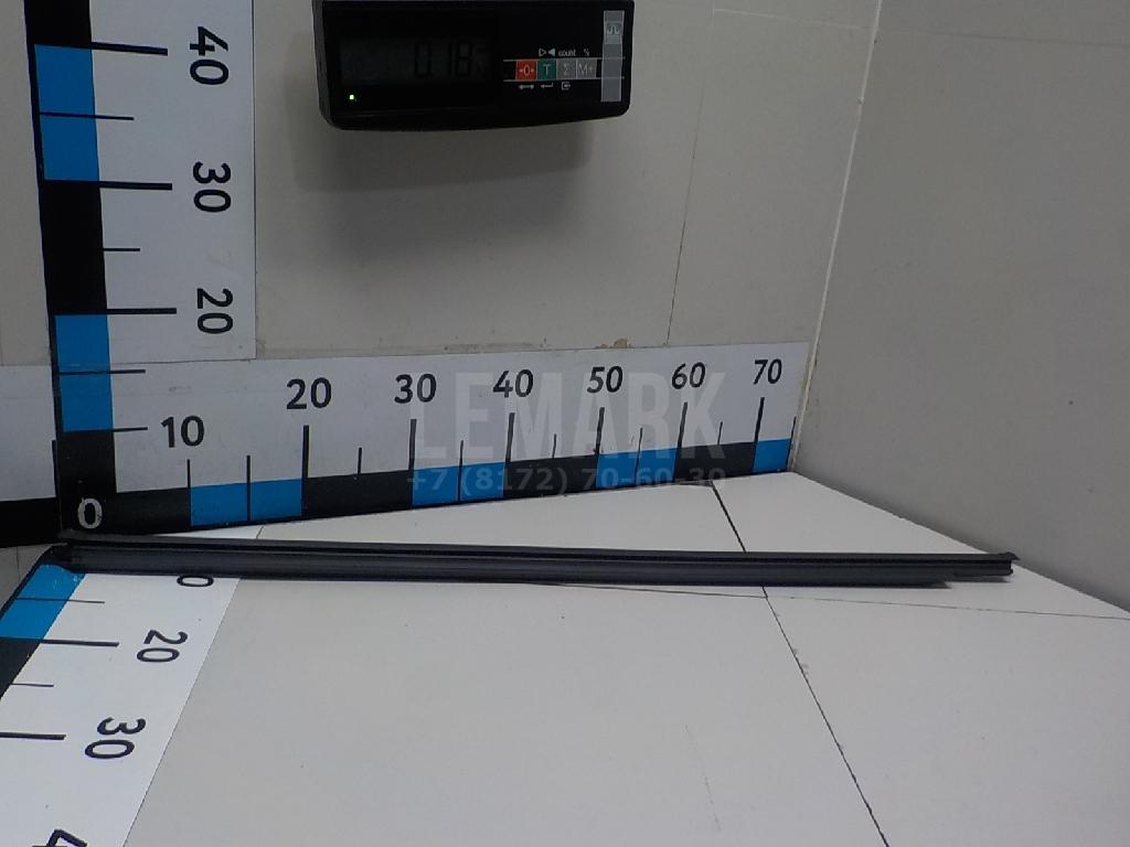 Накладка стекла переднего левого 5NA8374795AP VAG