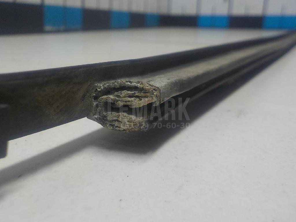 Накладка стекла переднего правого для  BMW 5-serie GT F07 2009-2016