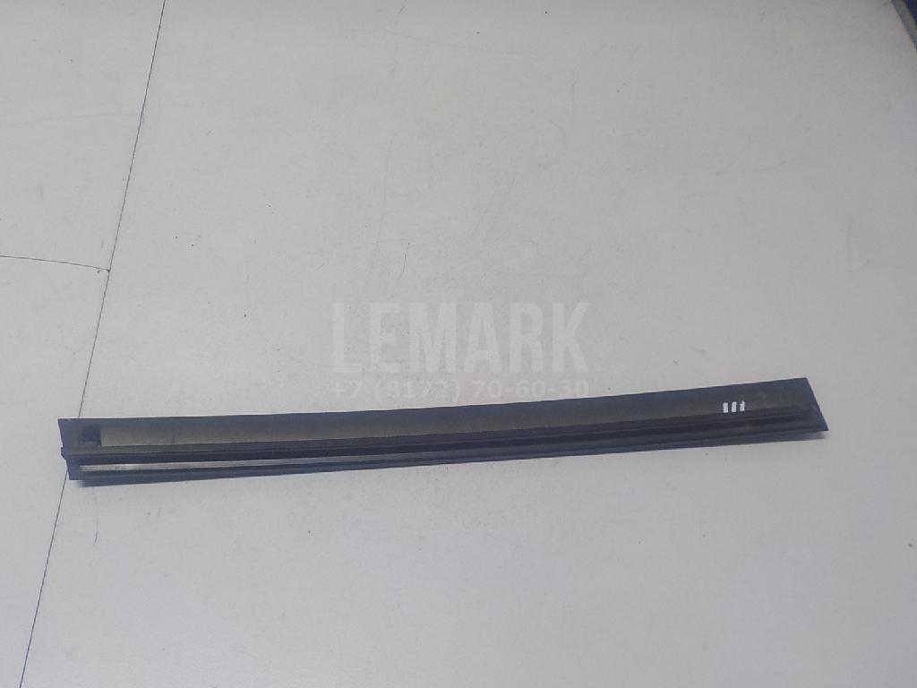 Накладка двери задней левой для  BMW 1-serie E82/E88 2007-2013