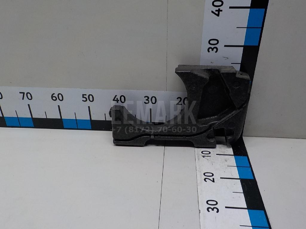 Уплотнитель двери 1K3868101A VAG
