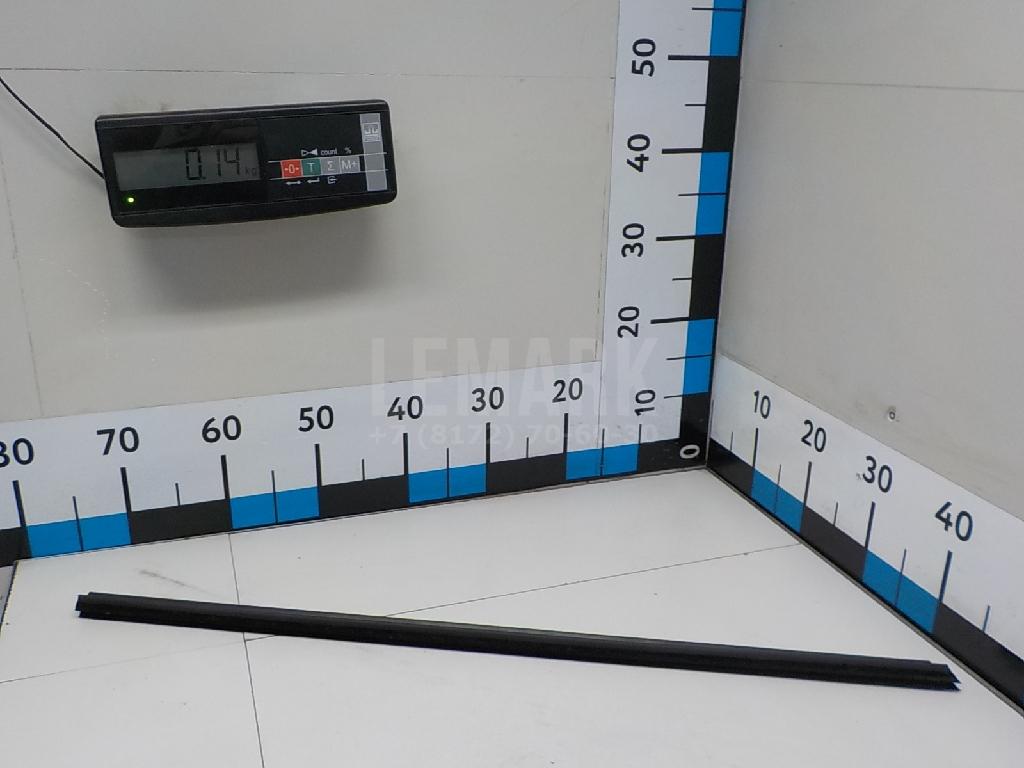 Уплотнитель стекла двери 1T0837472B5AP VAG