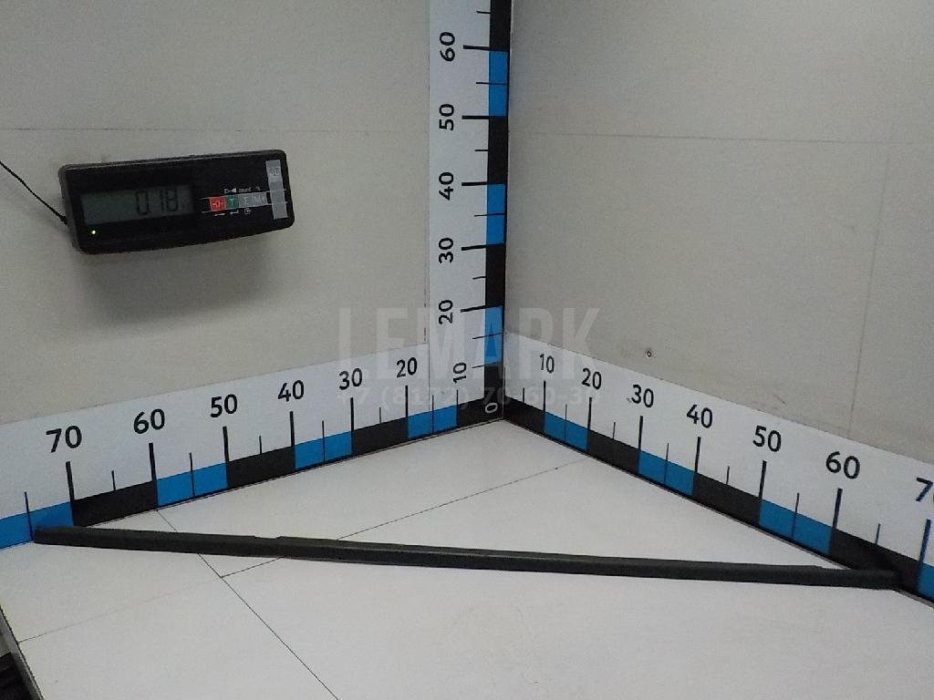 Накладка стекла заднего правого 1T0839478E5AP VAG