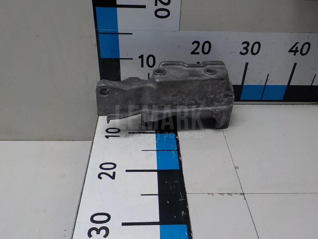 Кронштейн двигателя правый 036199275AE VAG