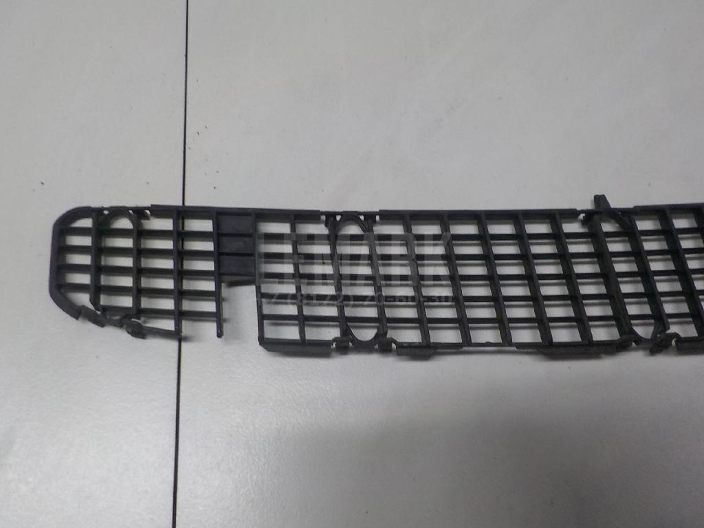Решетка в капот для  BMW X1 F48 2014-2022