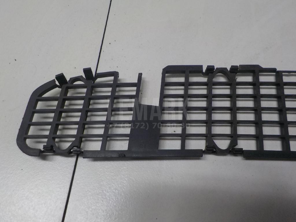 Решетка в капот для  BMW X1 F48 2014-2022