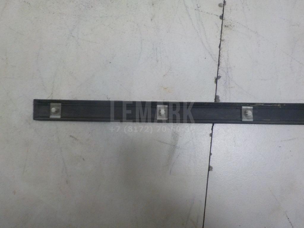 Молдинг передней правой двери для  BMW X3 E83 2004-2010
