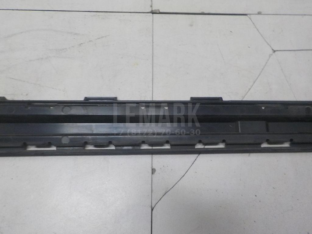 Кронштейн накладки на порог (наружней) для  Audi A3 [8PA] Sportback 2004-2013