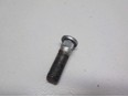 Шпилька колеса