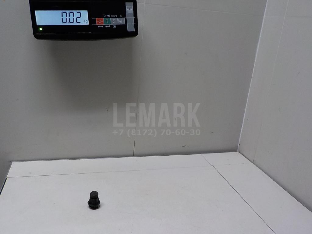 Отбойник крышки багажника 817372W500 Hyundai-Kia