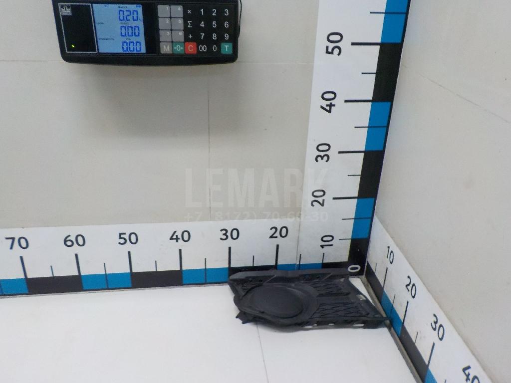 Решетка в бампер правая 5N08536669B9 VAG