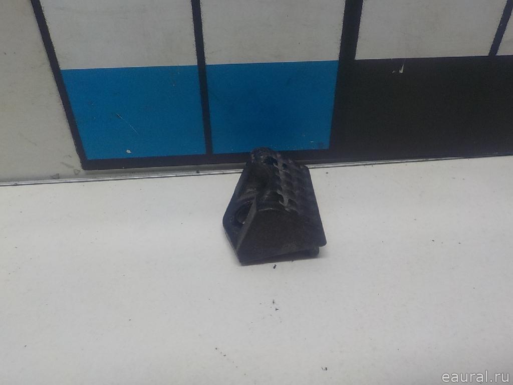Отбойник двери