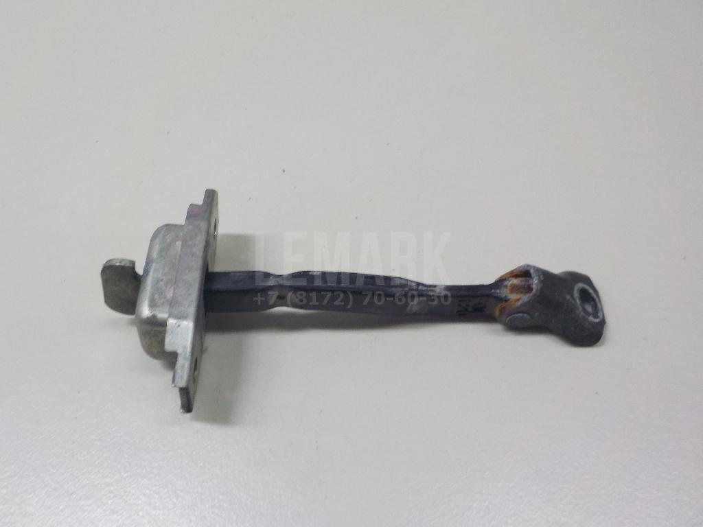 Ограничитель двери 6862042020 Toyota