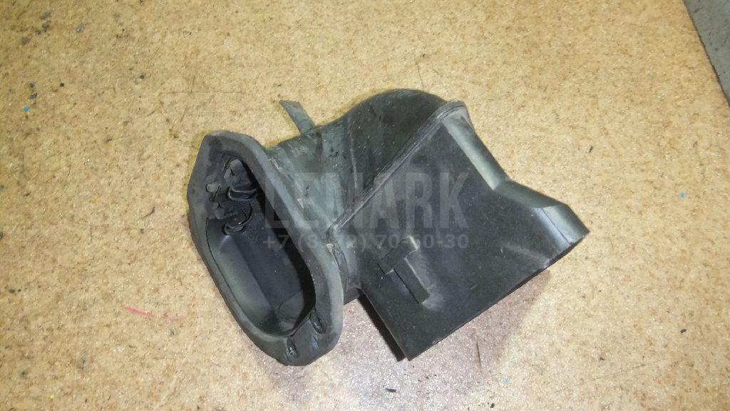 Воздухозаборник (внутри) 7L0819049 VAG