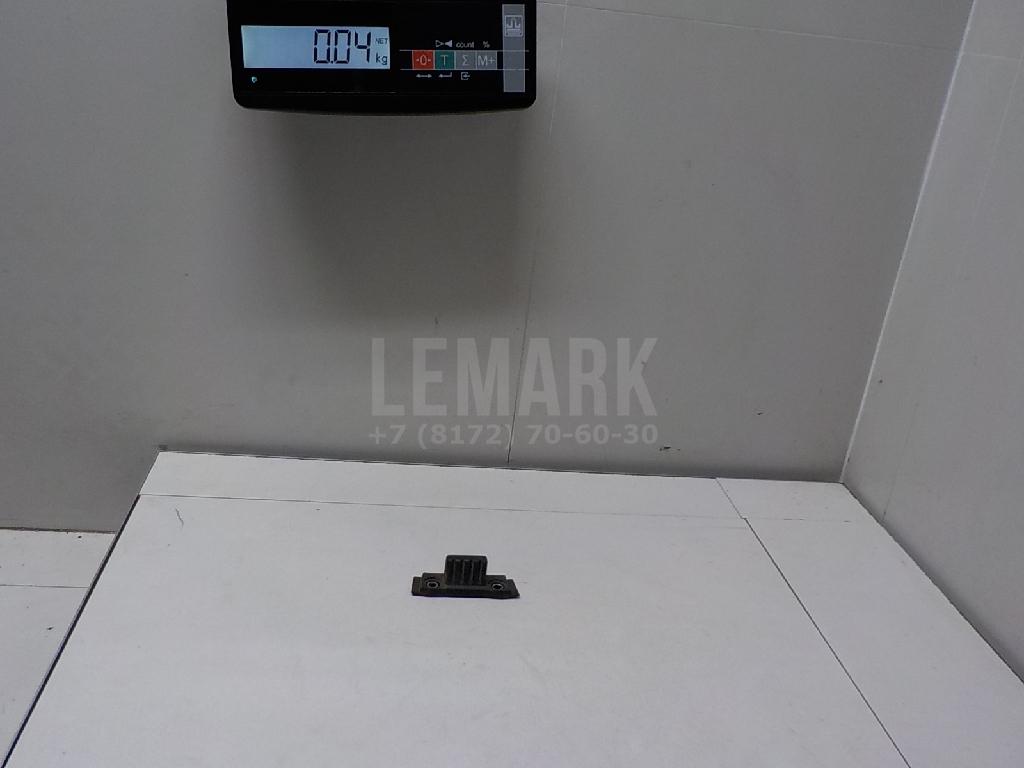 Отбойник крышки багажника 817392W000 Hyundai-Kia