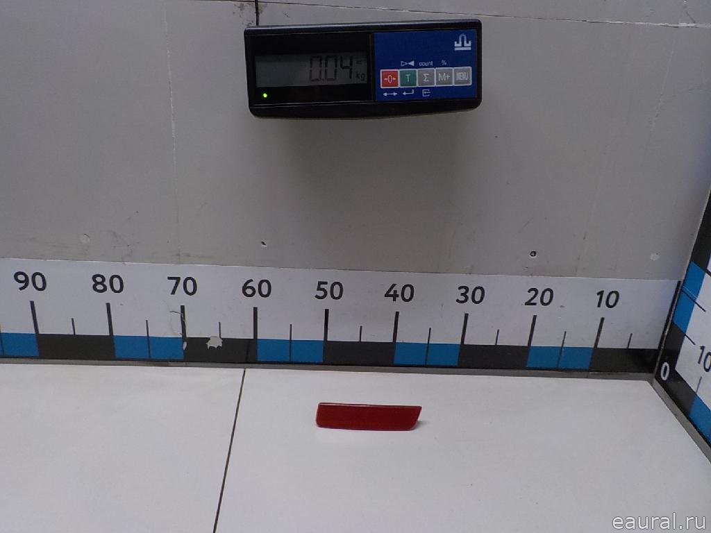 Отражатель в бампер задний правый