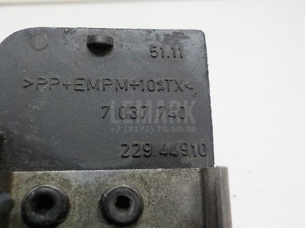 Заглушка буксировочного крюка для  BMW 7-serie E65/E66 2001-2008
