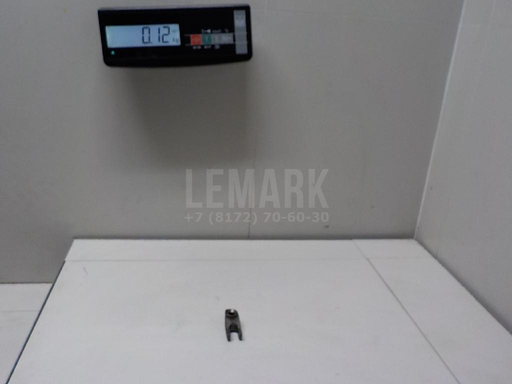Кронштейн форсунки 338142F000 Hyundai-Kia