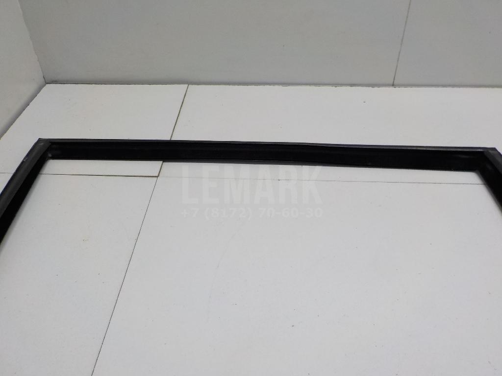 Уплотнитель стекла двери для  Citroen C4 Grand Picasso 2014-2018
