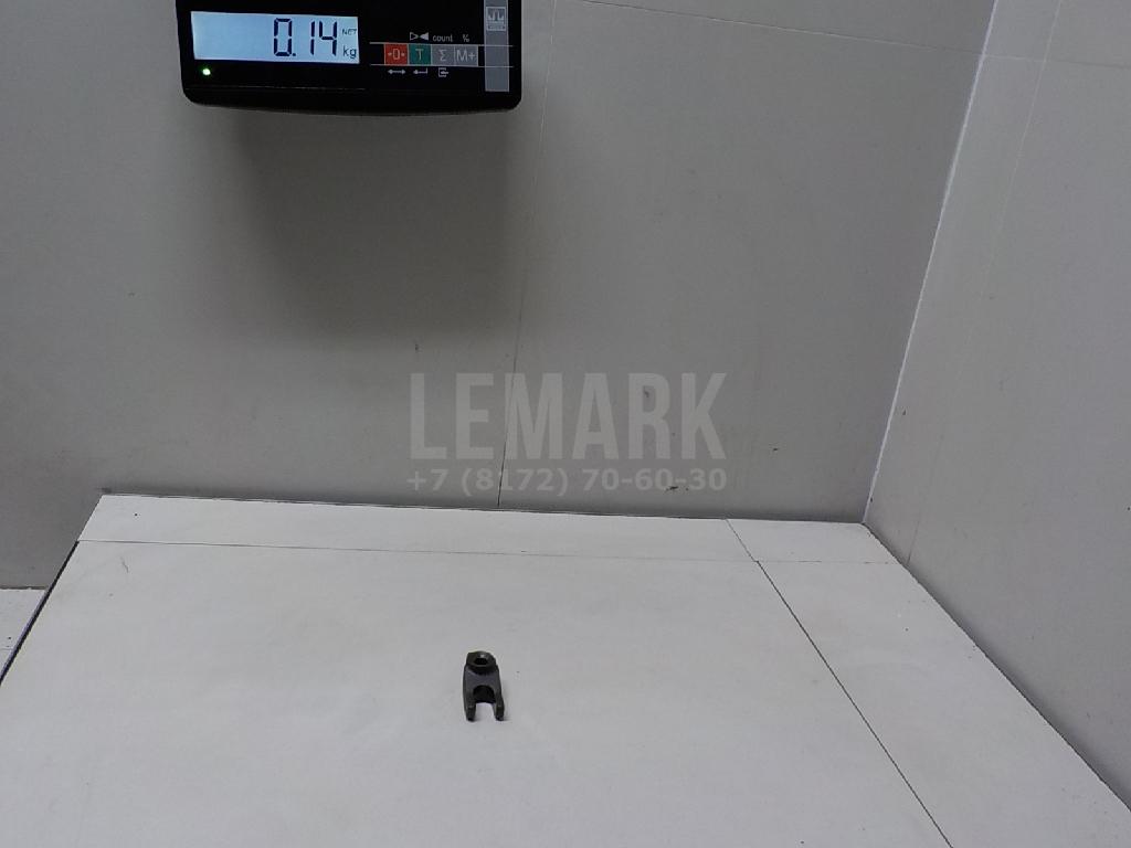 Кронштейн форсунки 338142F600 Hyundai-Kia