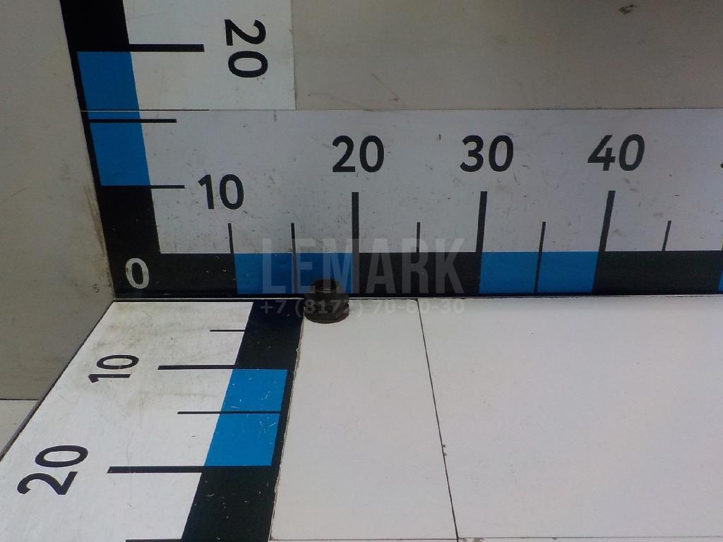 Гайка передней ступицы