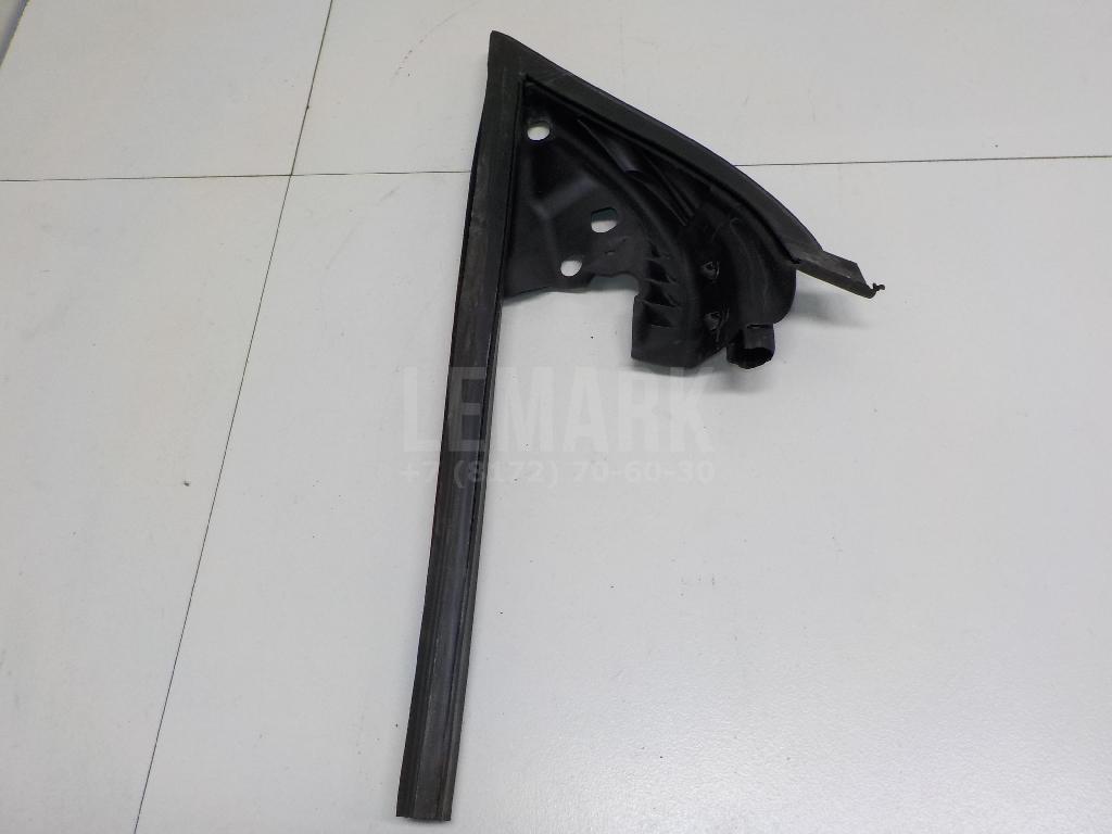 Уплотнитель стекла двери 3C8857506D5AP VAG
