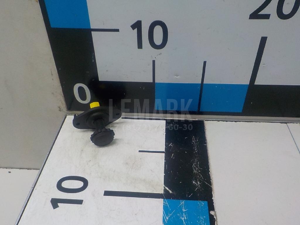Отбойник крышки багажника