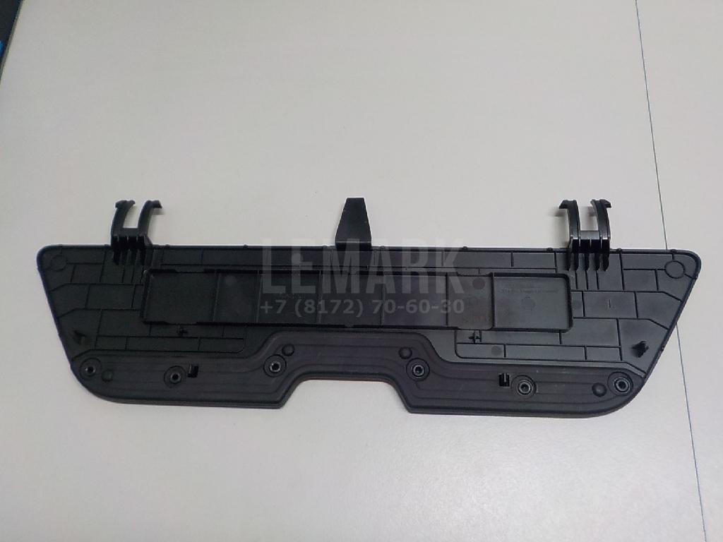 Обшивка двери багажника для  BMW 5-serie E60/E61 2003-2009