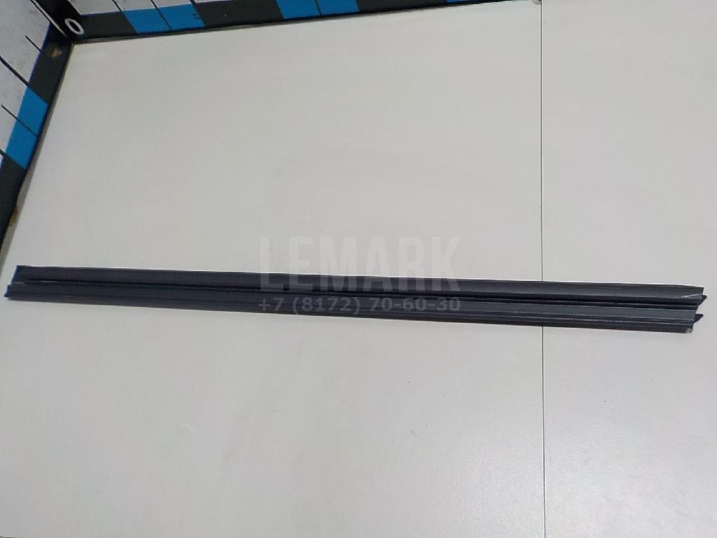Накладка стекла заднего правого для  BMW X7 G07 2018