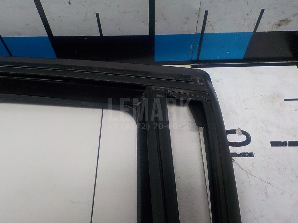 Уплотнитель стекла двери для  Citroen C4 2004-2011