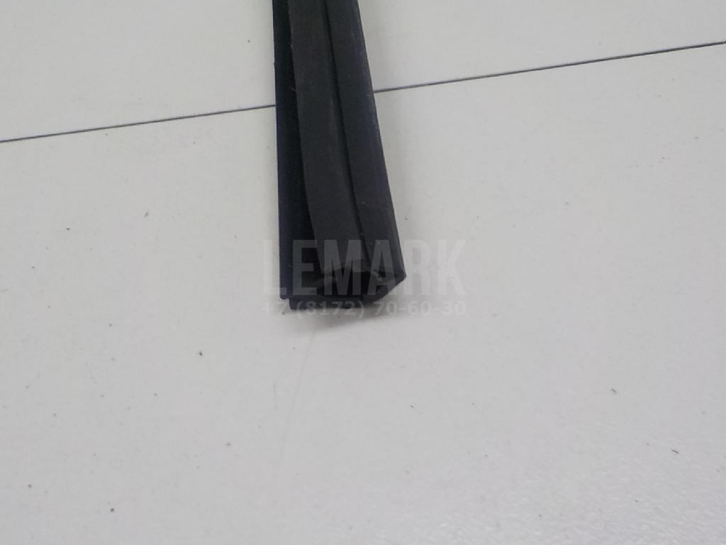 Уплотнитель стекла двери для  Citroen C3 2002-2009