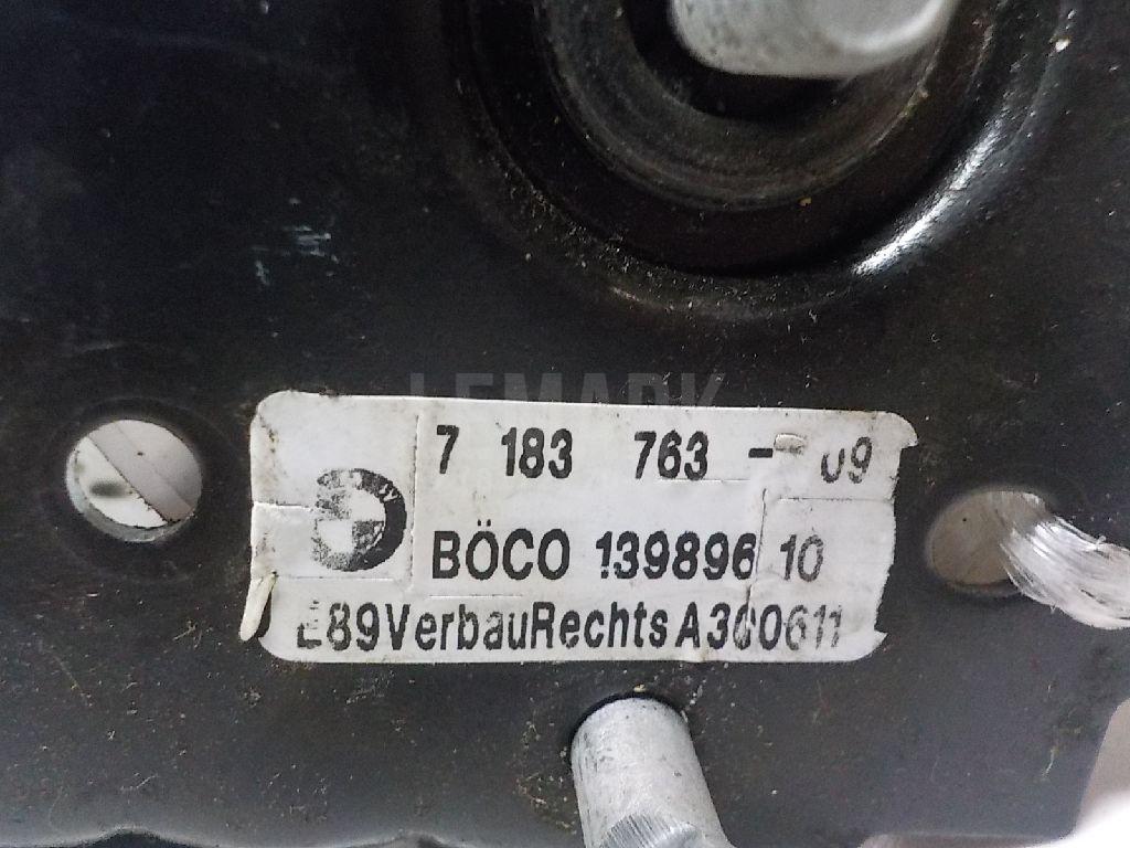 Крючок капота