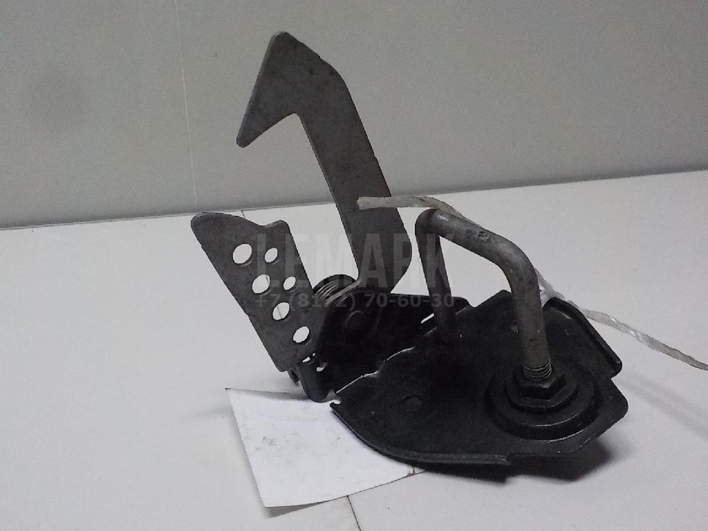 Крючок капота
