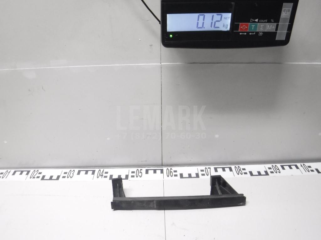 Направляющая стекла двери 825603W000 Hyundai-Kia