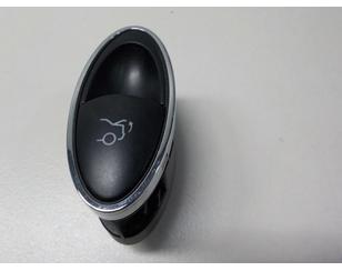 Кнопка открывания багажника для Mercedes Benz W211 E-Klasse 2002-2009 с разбора состояние отличное