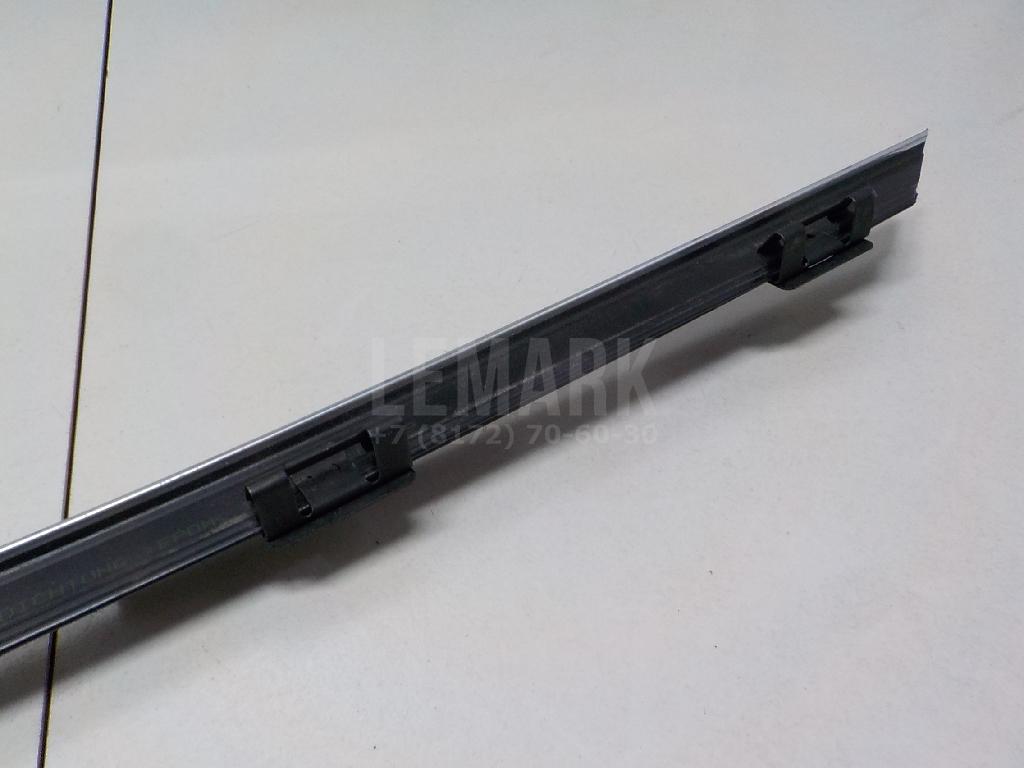 Накладка стекла заднего правого для  BMW 1-serie E82/E88 2007-2013