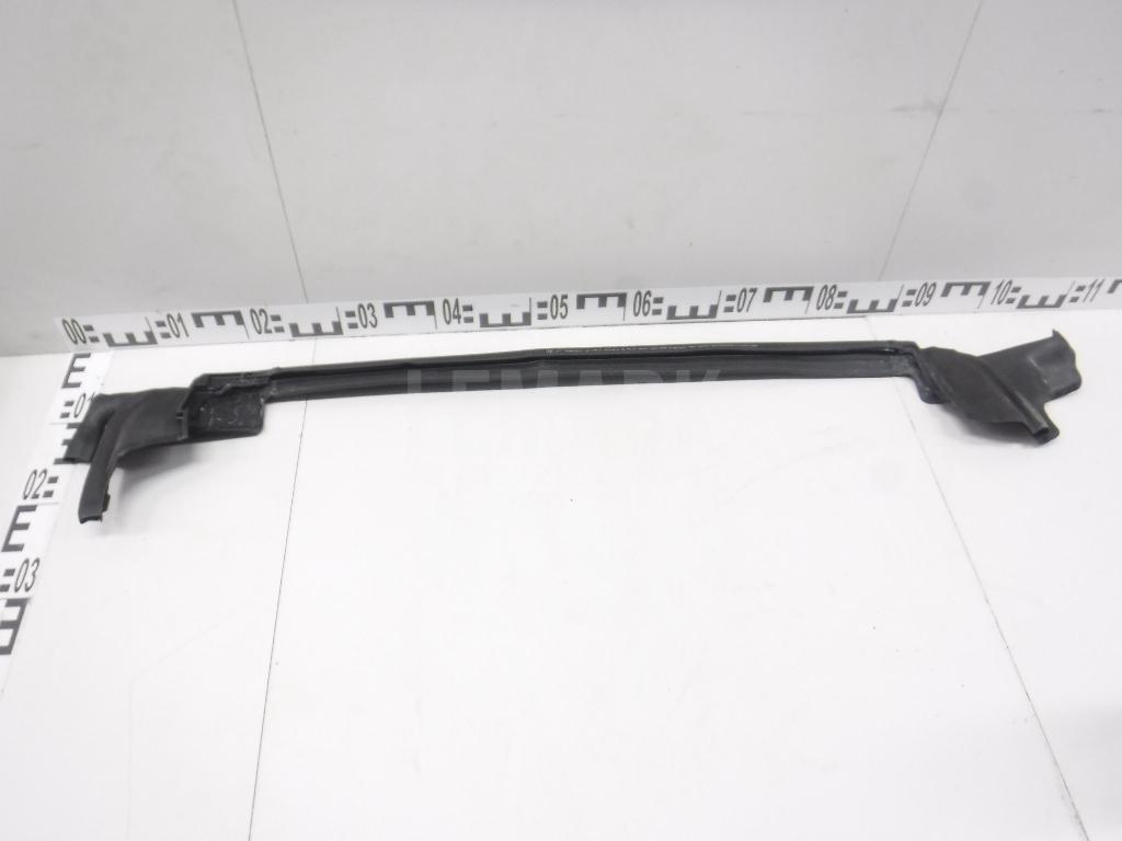 Уплотнитель стекла двери для  BMW Z4 E85/E86 2002-2008