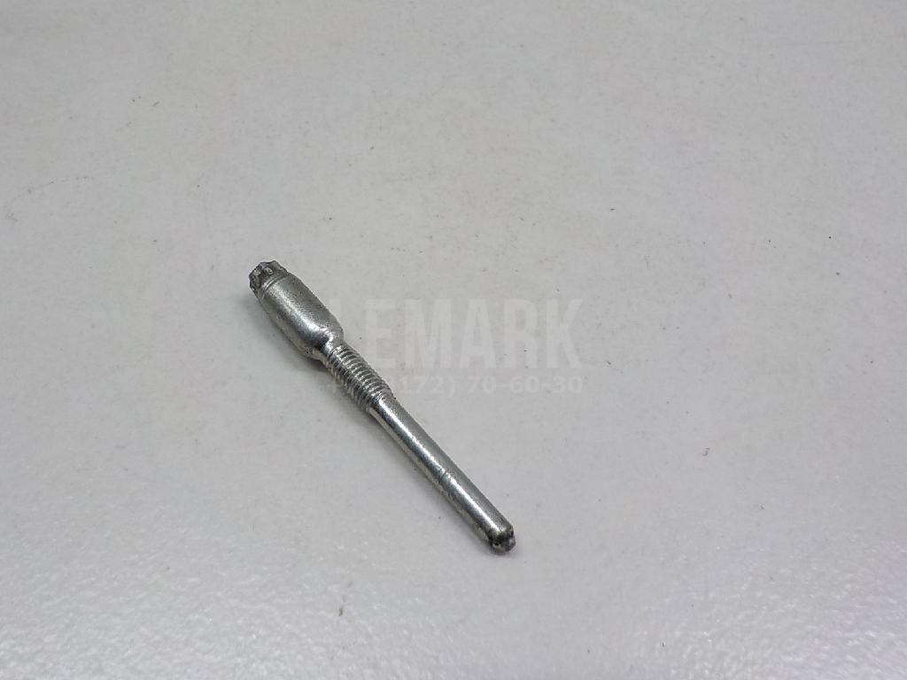 Шпилька WHT005308 VAG