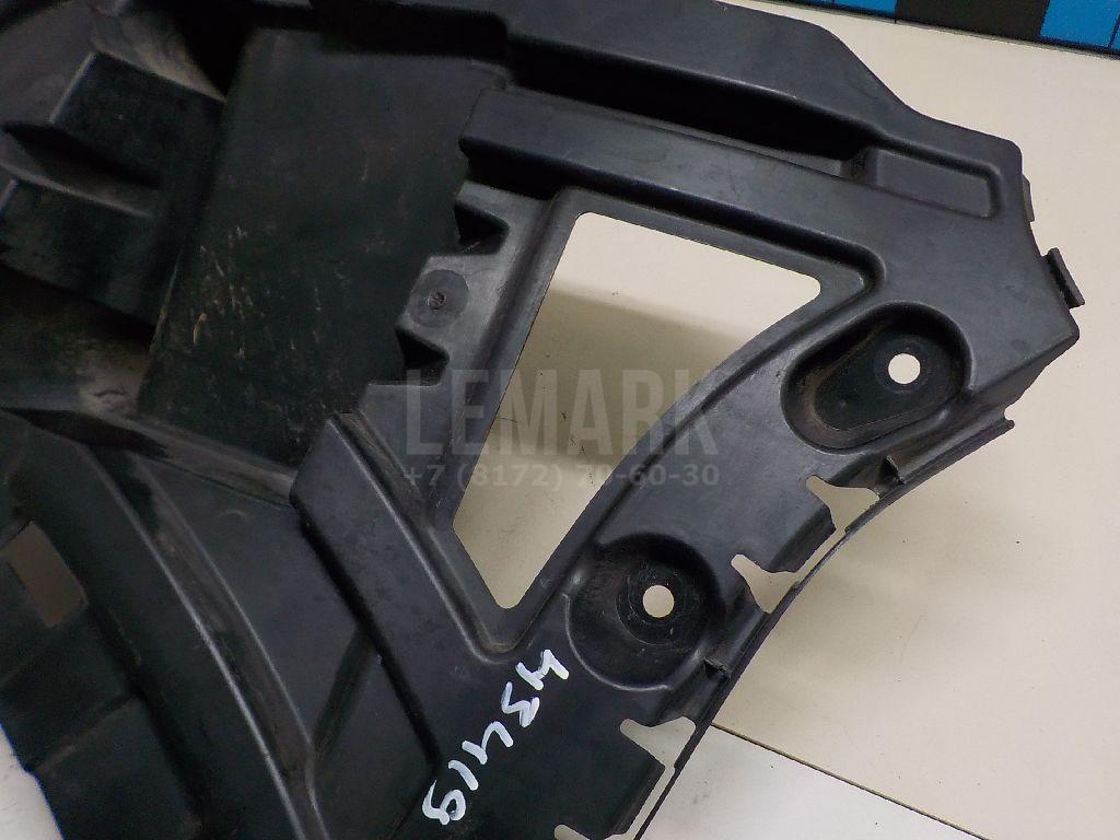 Кронштейн заднего бампера правый для  BMW 1-serie E82/E88 2007-2013
