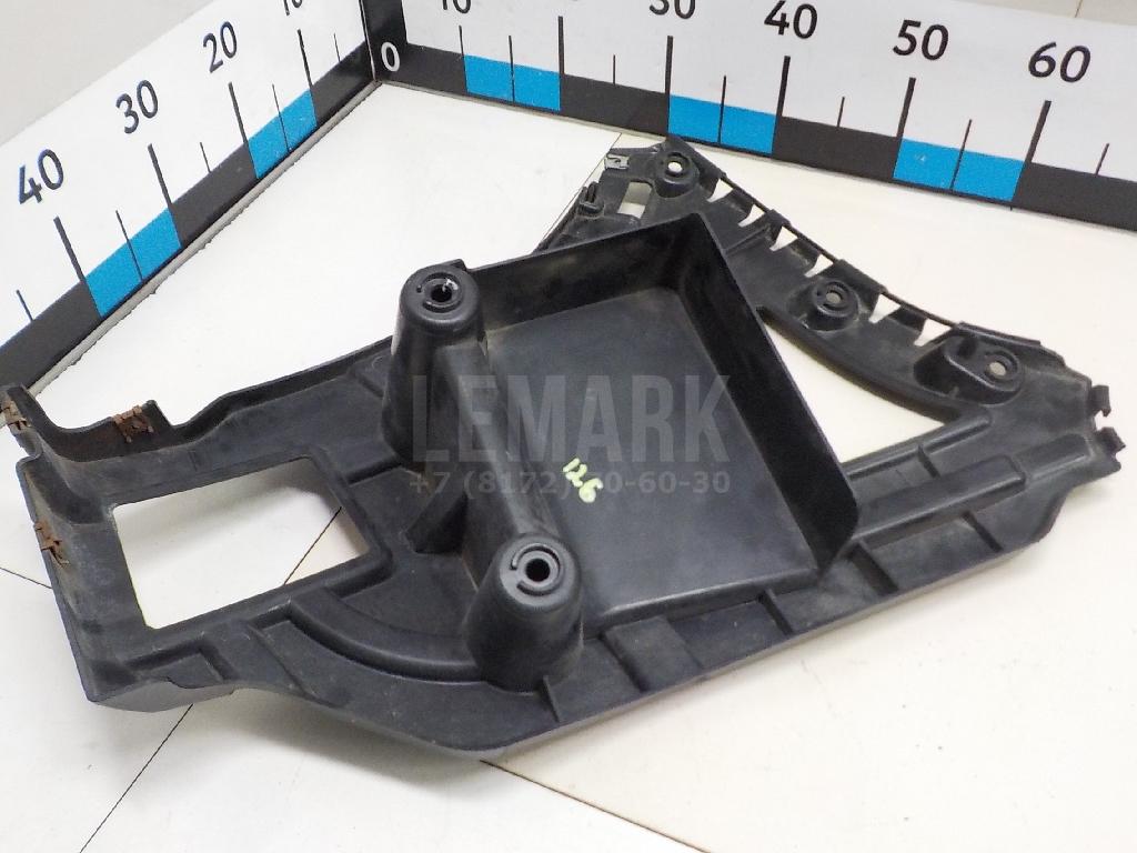 Кронштейн заднего бампера правый для  BMW 1-serie E82/E88 2007-2013