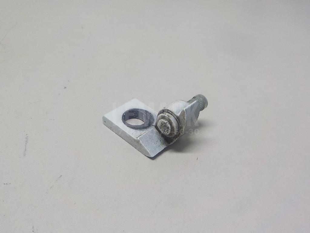 Петля двери для  BMW X5 E53 2000-2007