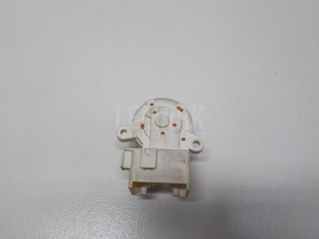 Группа контактная замка зажигания 8445012200 Toyota