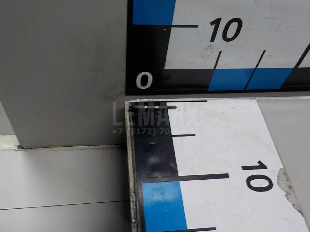 Шпилька WHT005308 VAG
