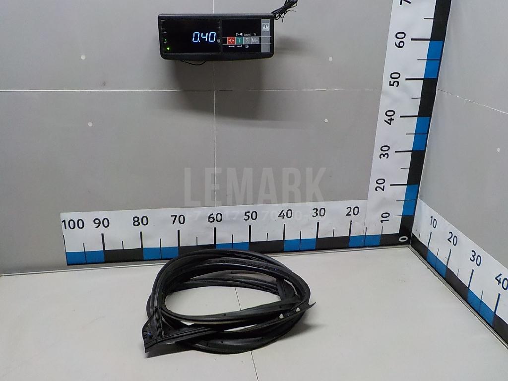 Уплотнитель двери 80831HV00A Nissan