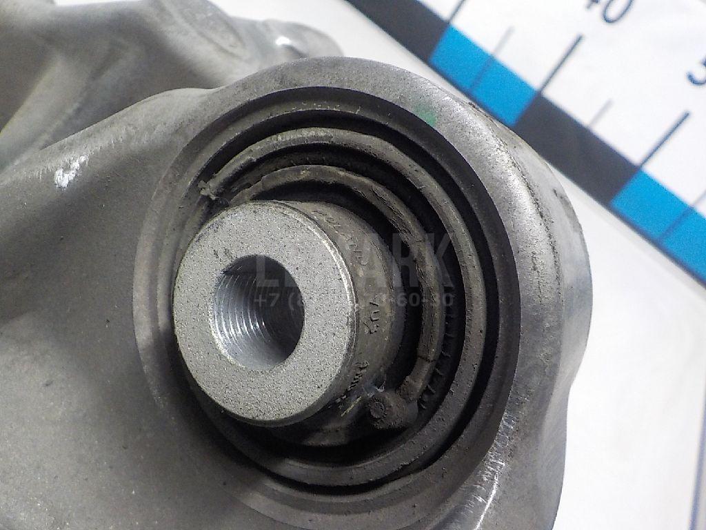 Кулак поворотный задний правый для  Audi V8 1988-1994