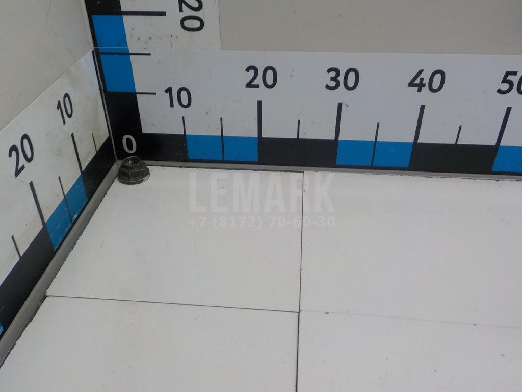 Гайка передней ступицы 0K20133042 Hyundai-Kia